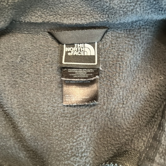 North Face Fleece Jacket - Picture 3 of 5